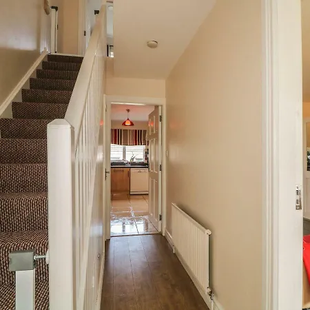 Oakfield Cottage,