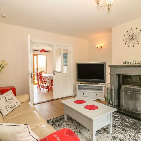 Oakfield Cottage, *