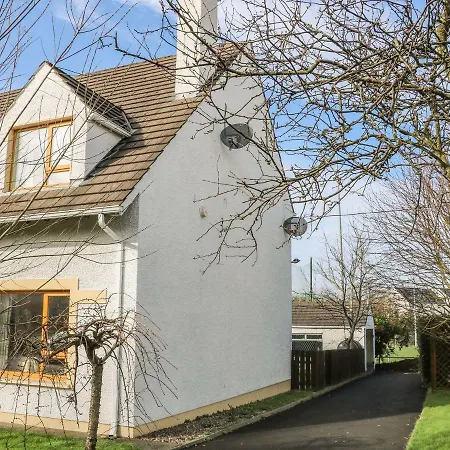 بيت للعطل Oakfield Cottage,