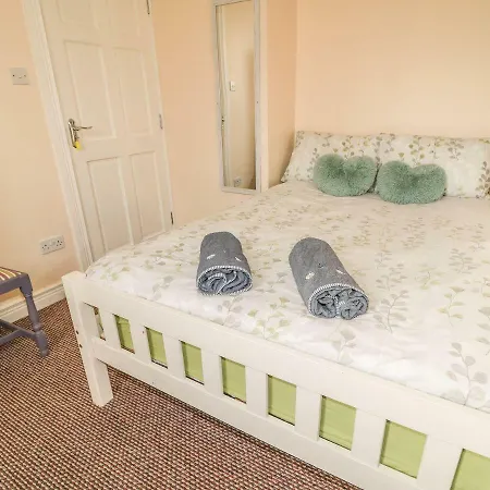 Oakfield Cottage, بيت للعطل *