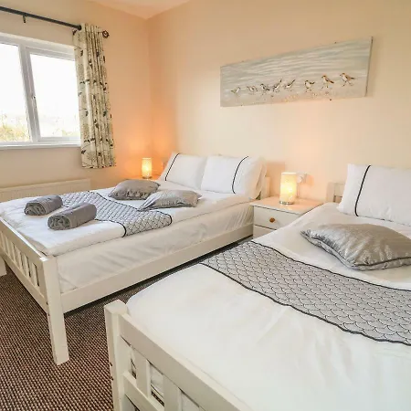 Oakfield Cottage, *